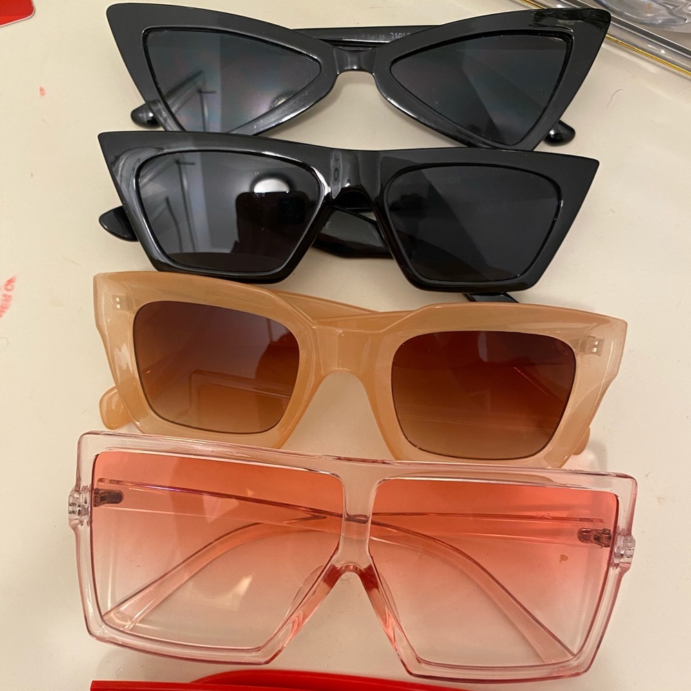 5 pairs of sunnies